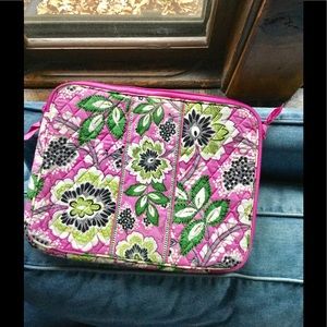 Vera Bradley computer sleeve. Zip top.